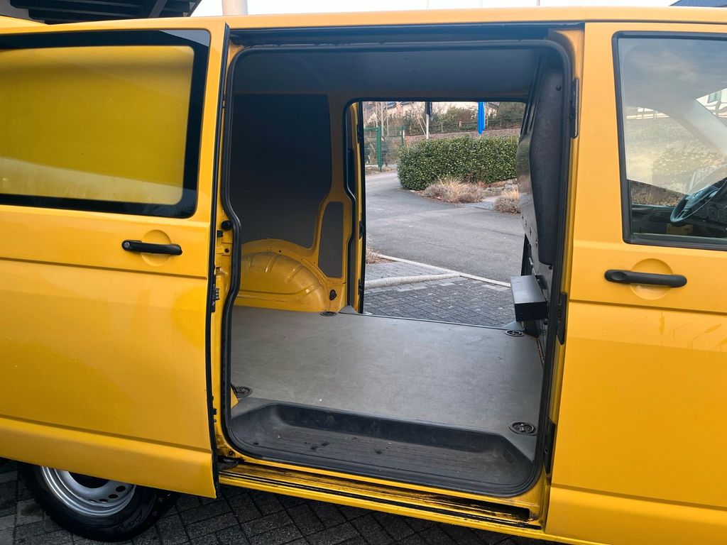 Volkswagen T5 Transporter 2013