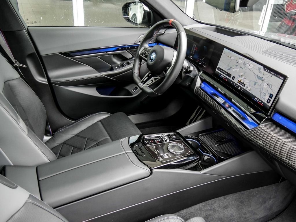 BMW i5 2024