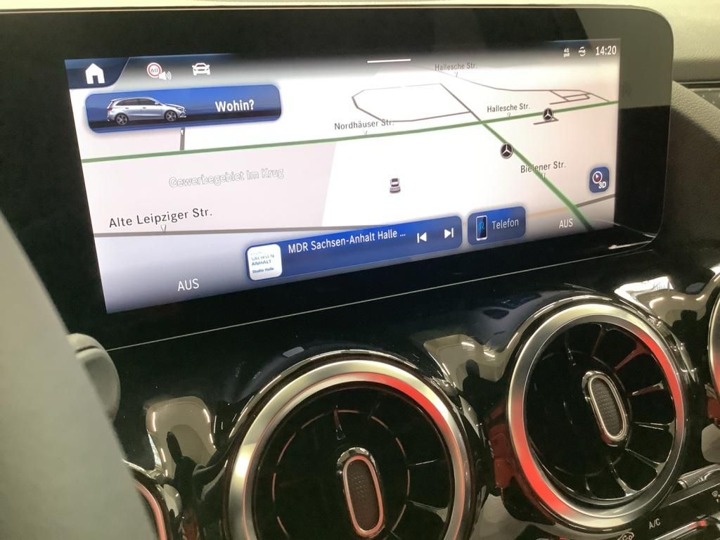 Mercedes-Benz B 220 2025