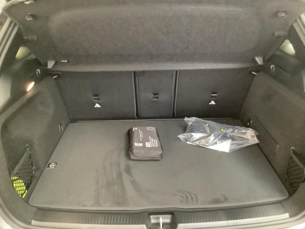 Mercedes-Benz B 220 2025