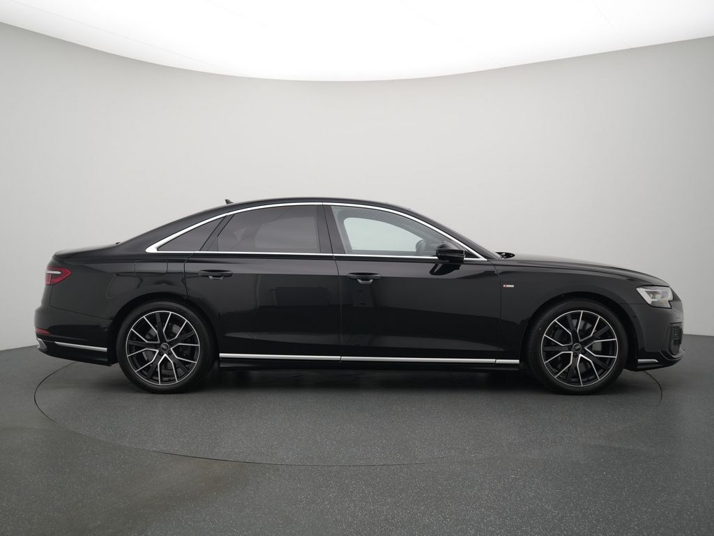 Audi A8 2024