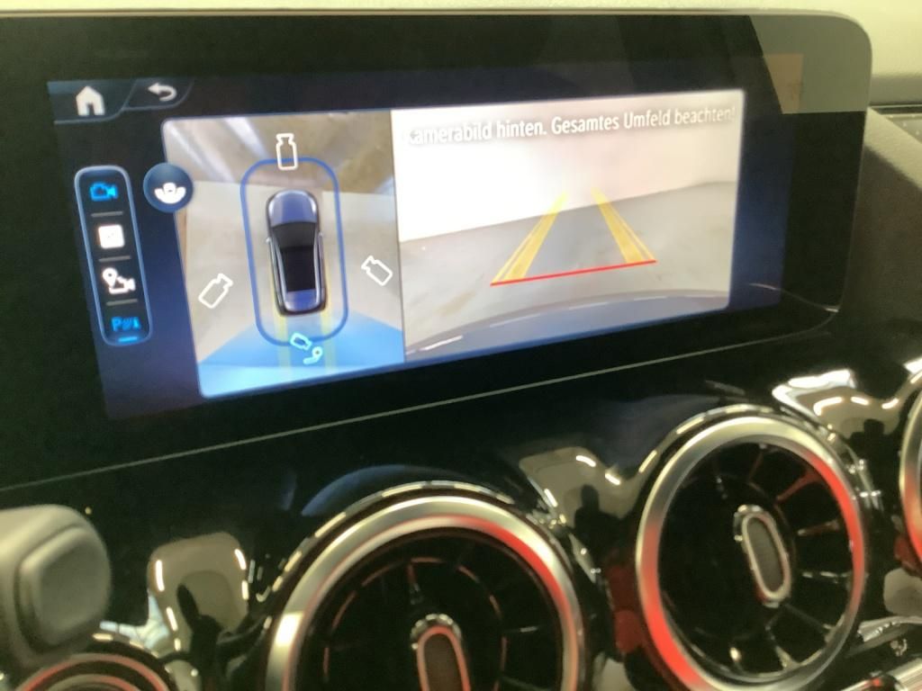 Mercedes-Benz B 220 2025