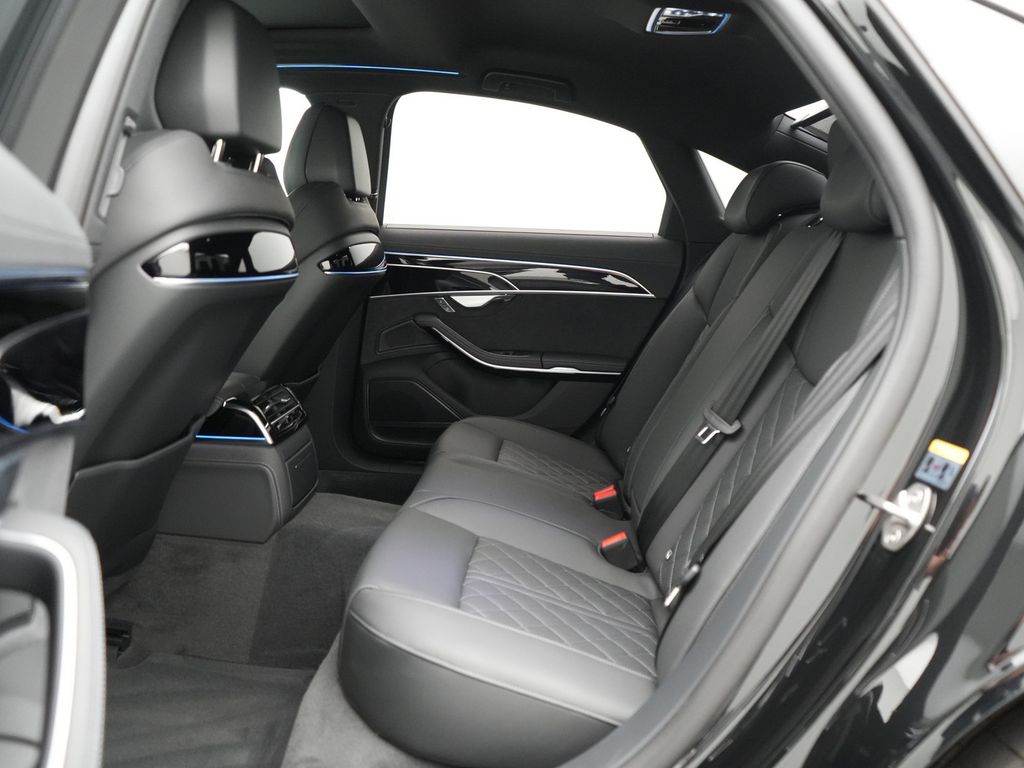 Audi A8 2024