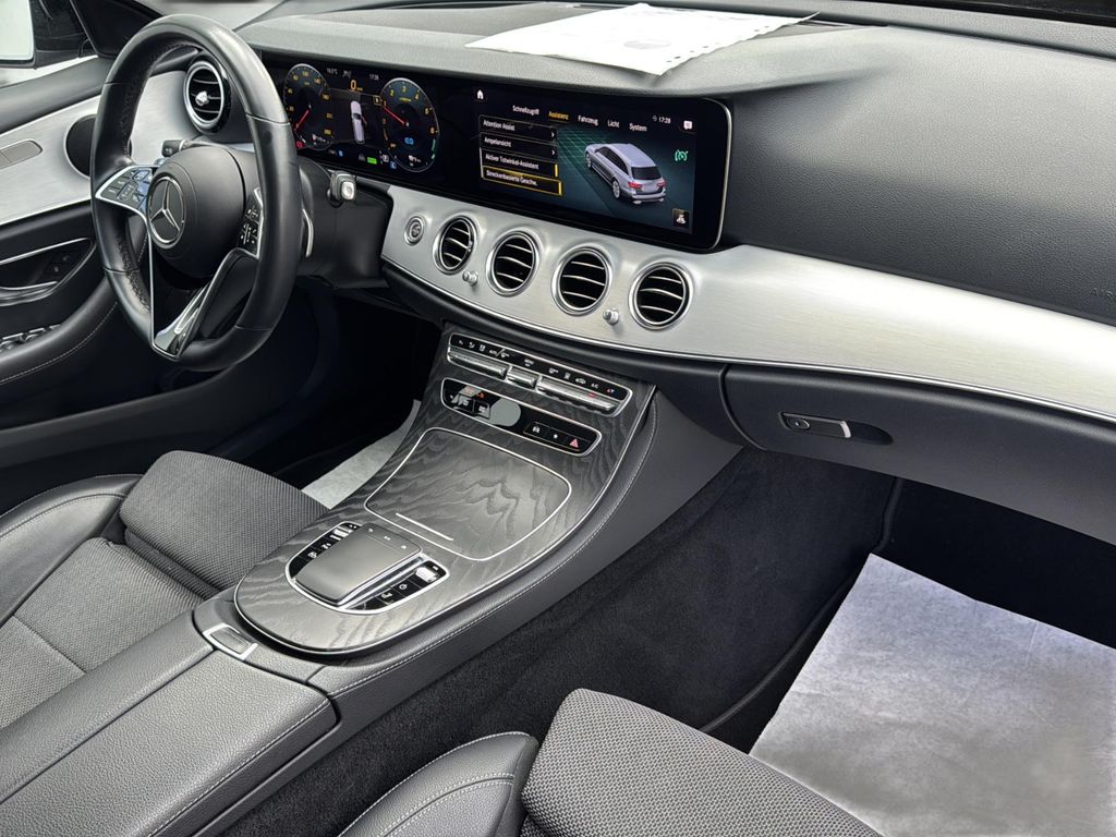 Mercedes-Benz E 300 2021