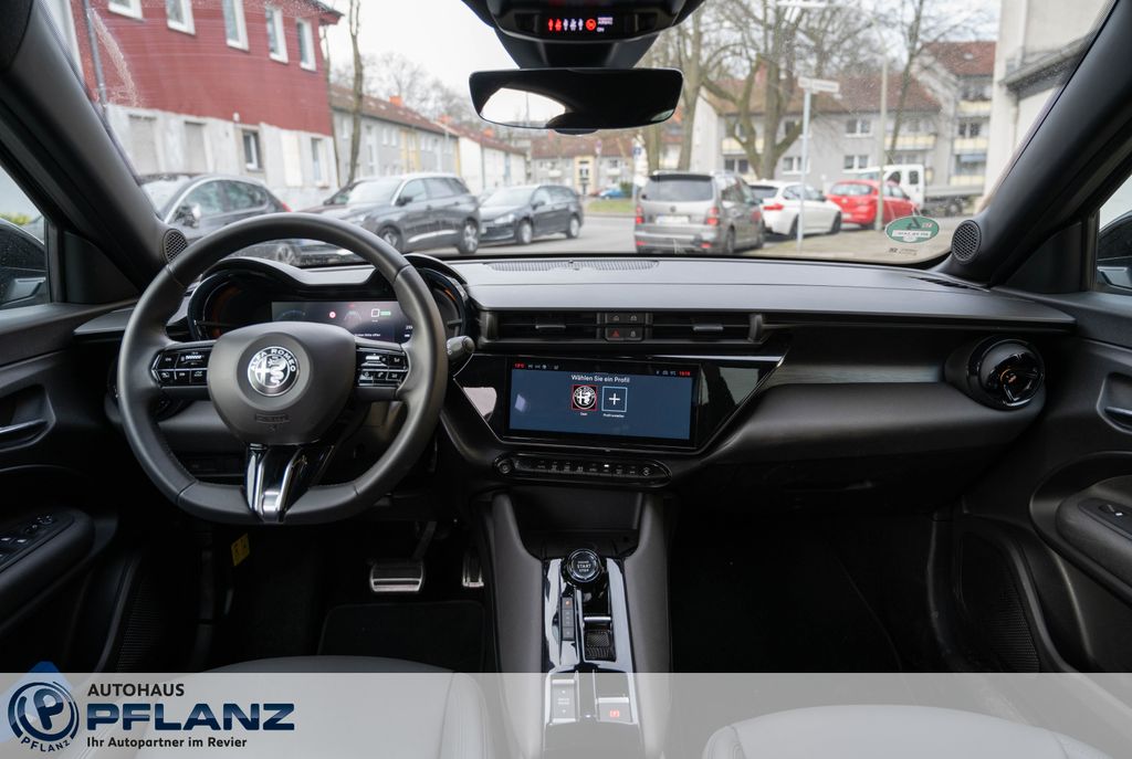 Alfa Romeo Junior 2024