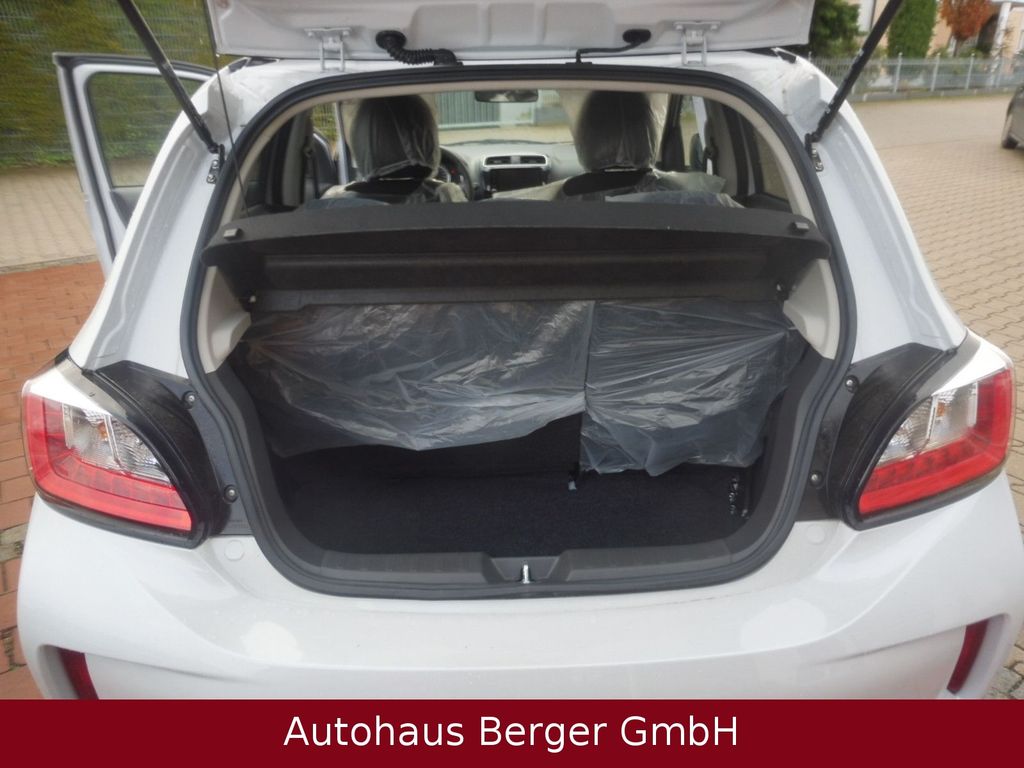 Mitsubishi Space Star 2025