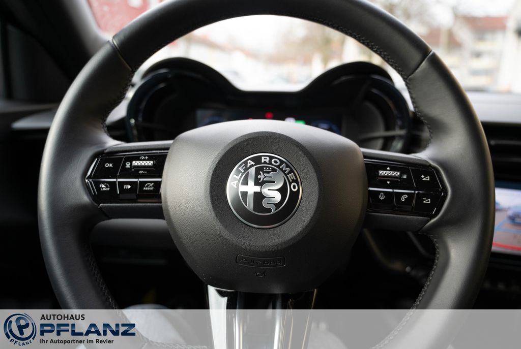 Alfa Romeo Junior 2024