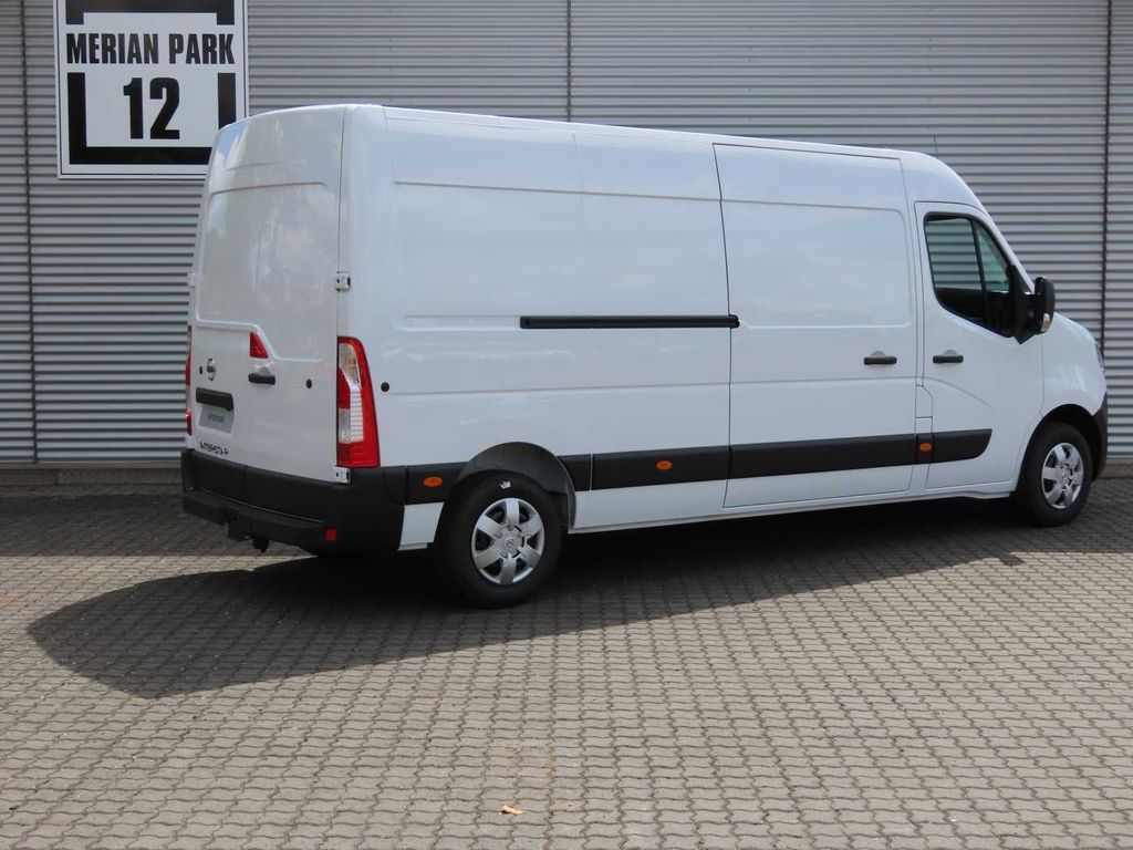 Nissan Interstar 2024