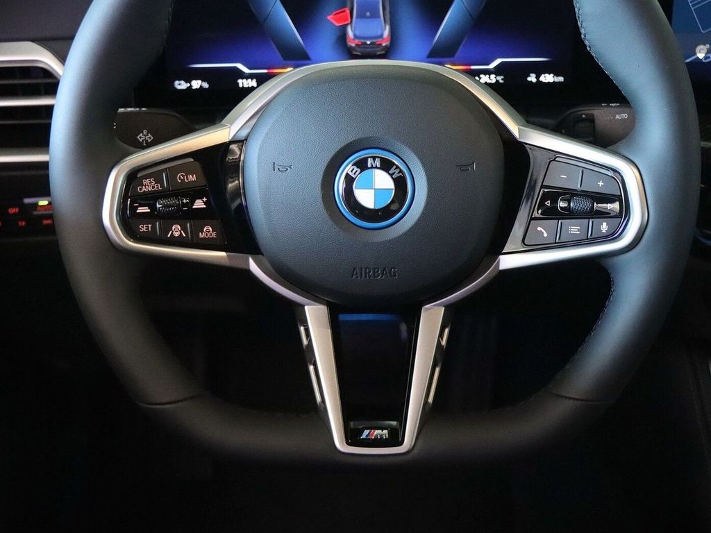 BMW i4 2025