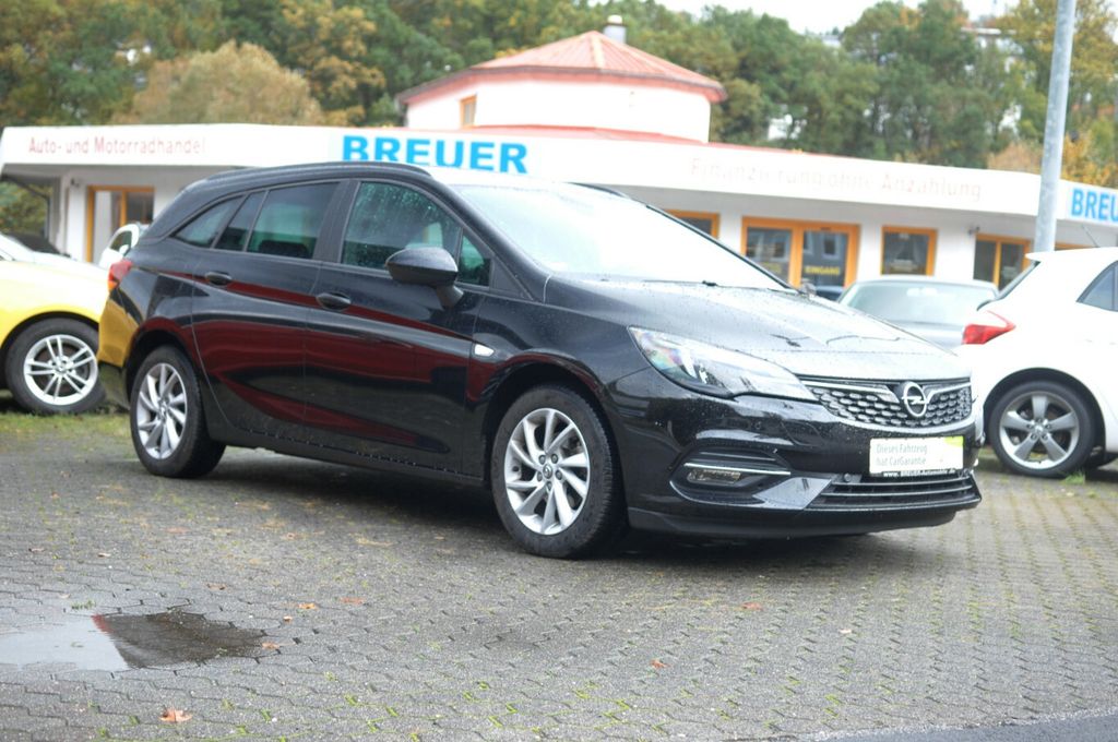 Opel Astra 2022