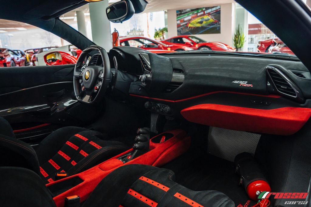 Ferrari 488 Pista 2019