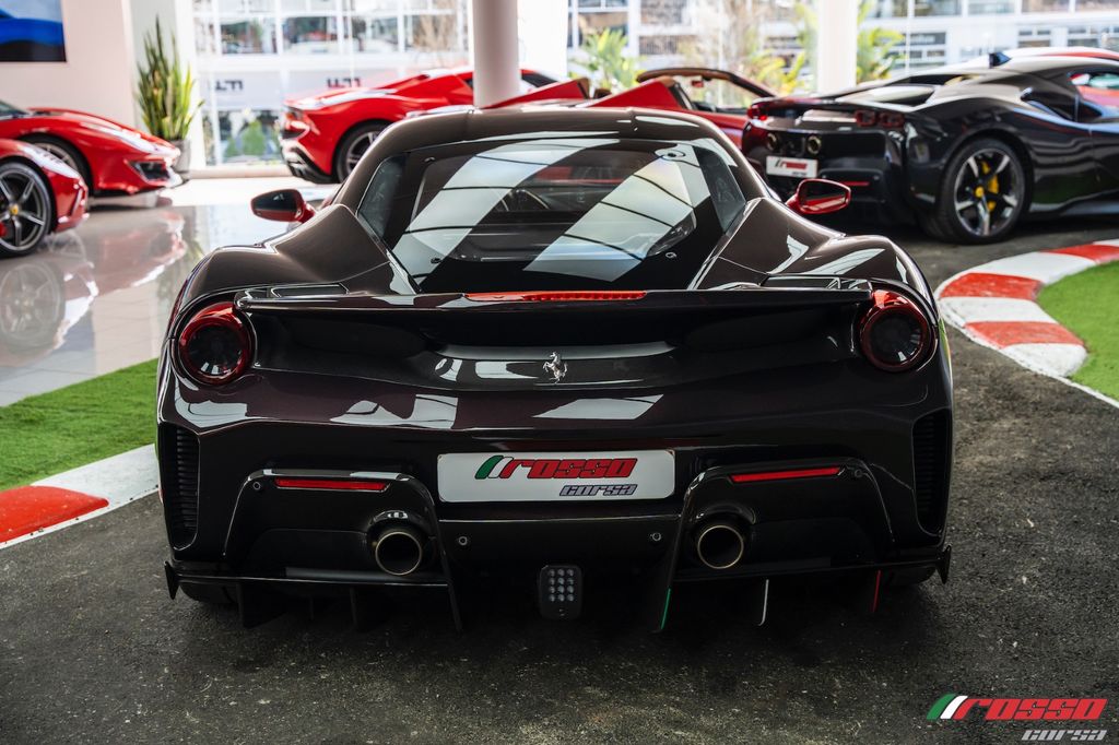 Ferrari 488 Pista 2019