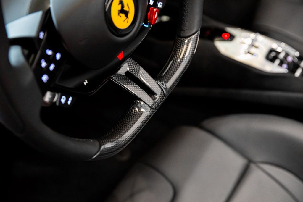 Ferrari SF90 2025
