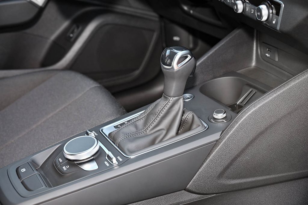 Audi Q2 2024