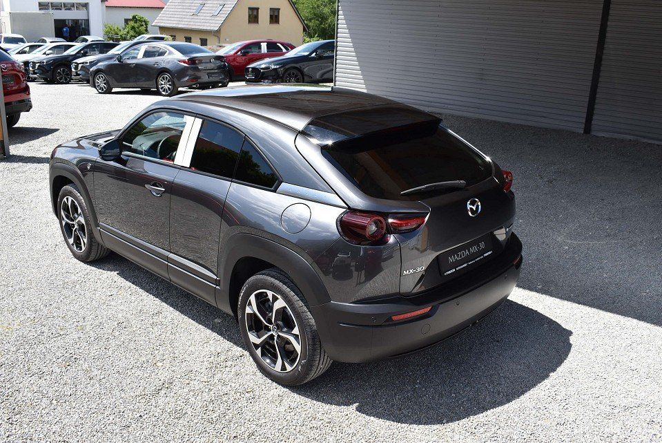 Mazda MX-30 2025