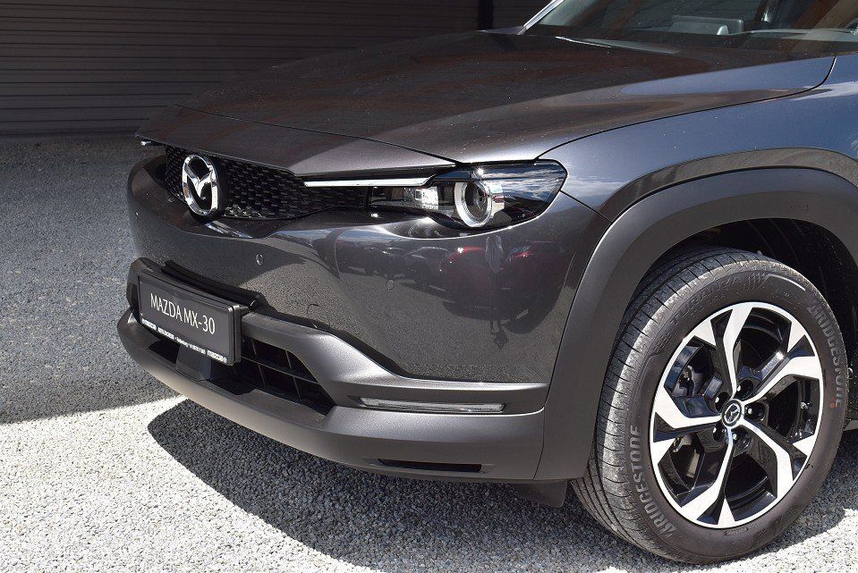 Mazda MX-30 2025