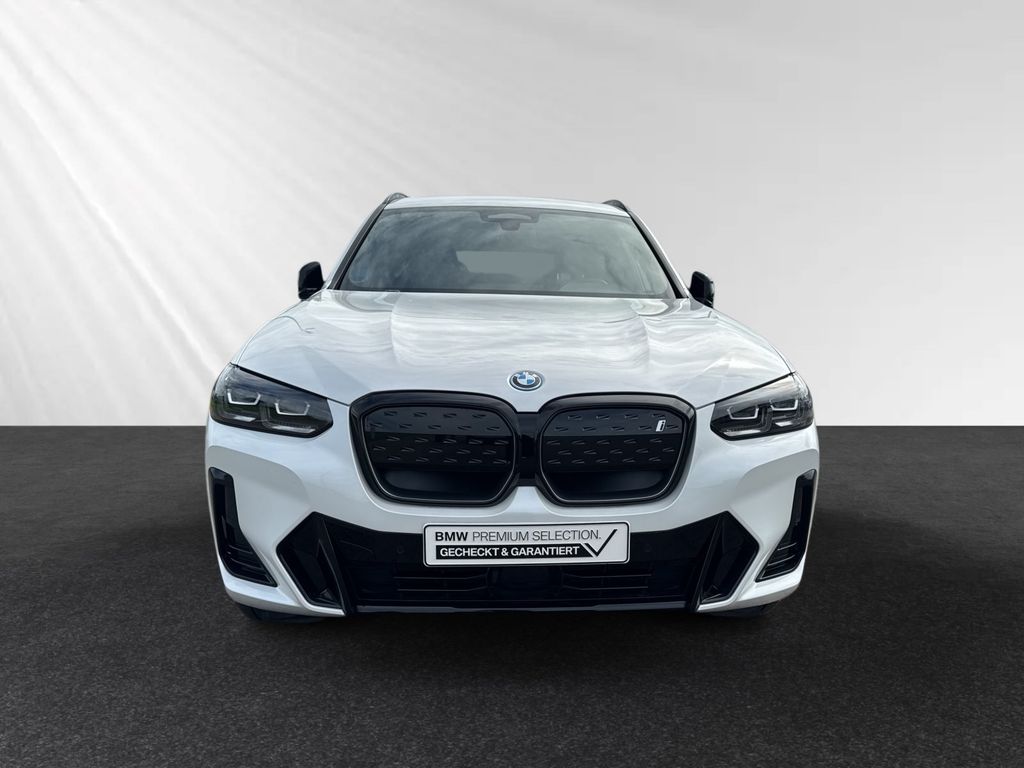 BMW iX3 2023