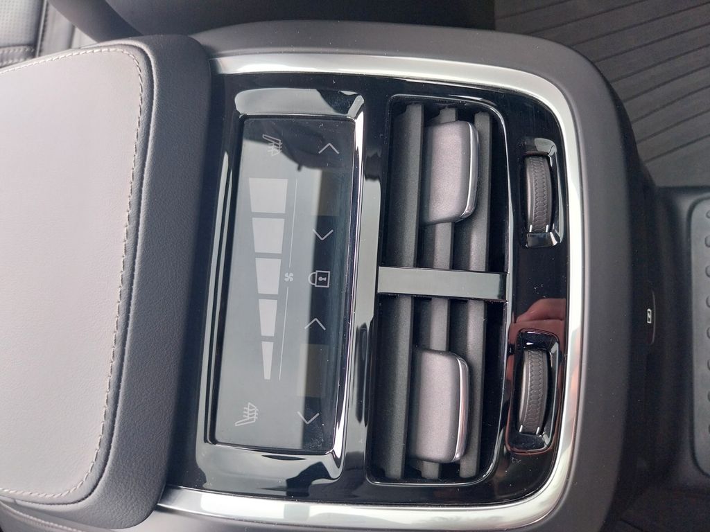 Volvo XC90 2024