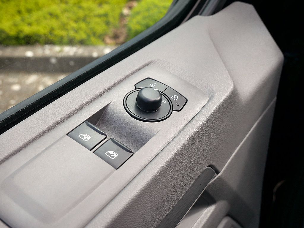 Volkswagen T7 Caravelle