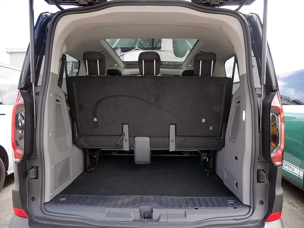 Volkswagen T7 Caravelle