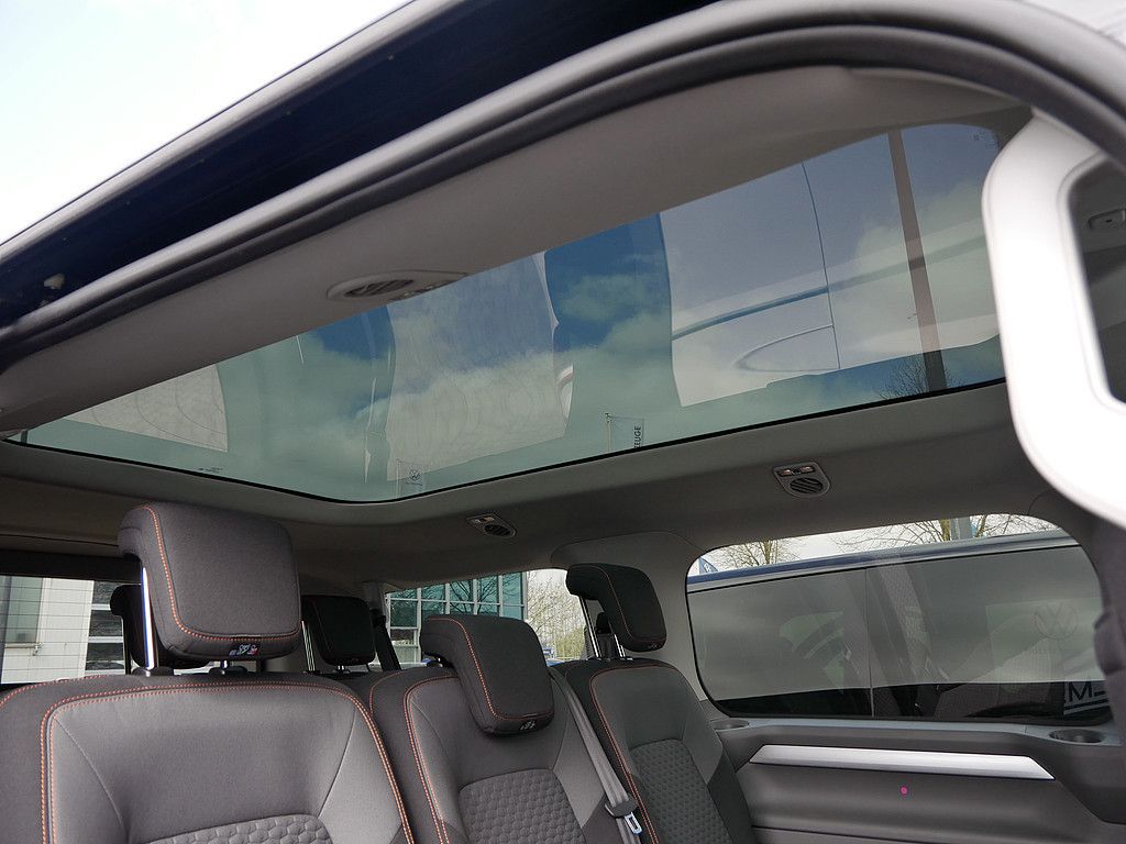 Volkswagen T7 Caravelle