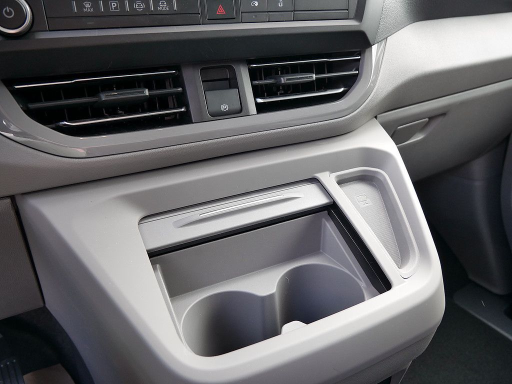 Volkswagen T7 Caravelle