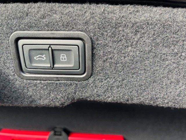Audi A8 2022