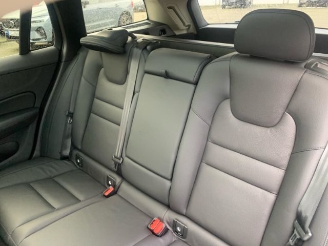 Volvo V60 2024