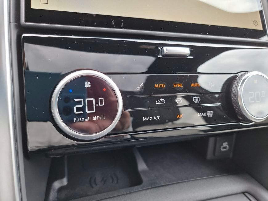 Land Rover Discovery 2024