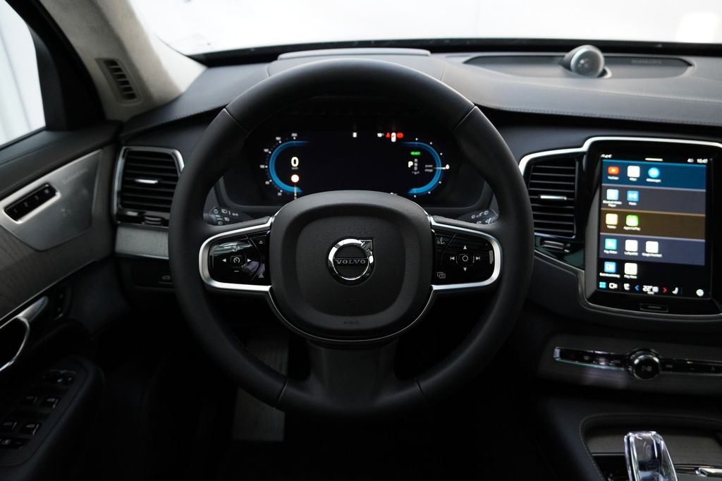 Volvo XC90 2025