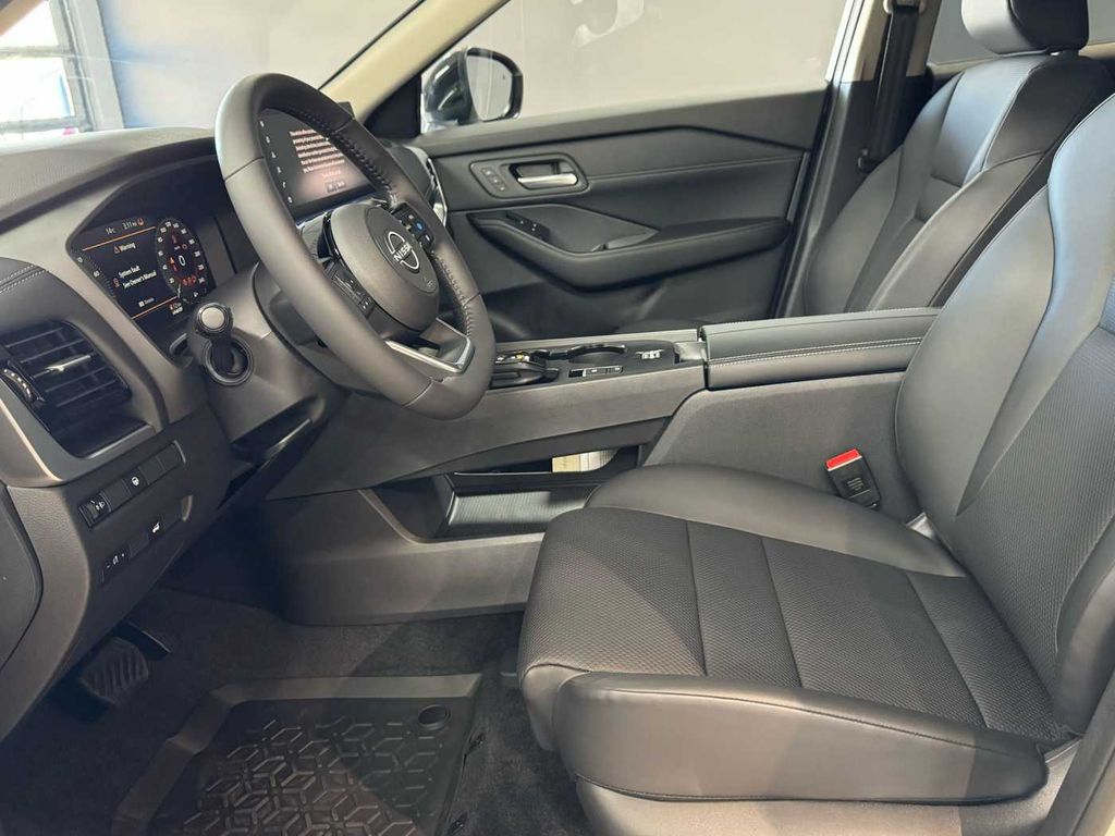 Nissan X-Trail 2025