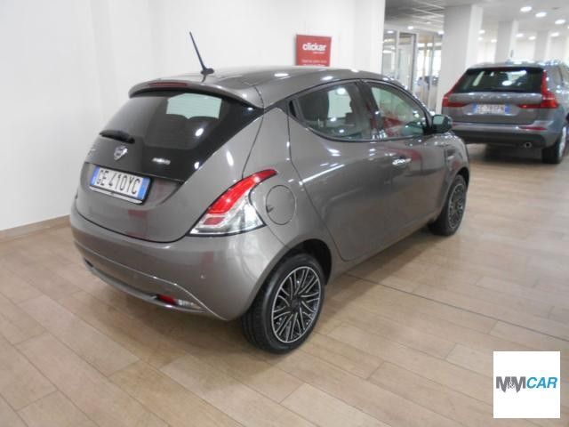 Lancia Ypsilon 2021