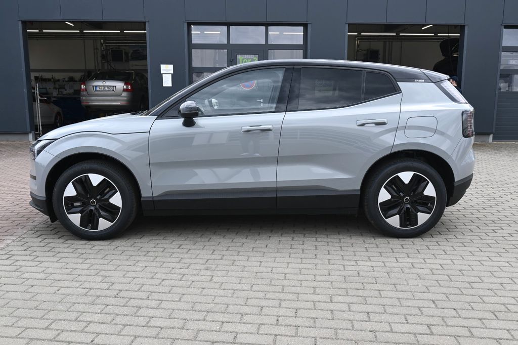 Volvo EX30 2025