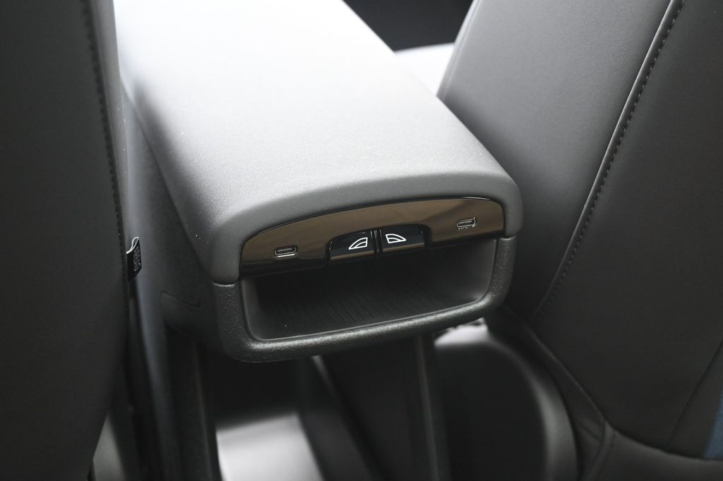 Volvo EX30 2025