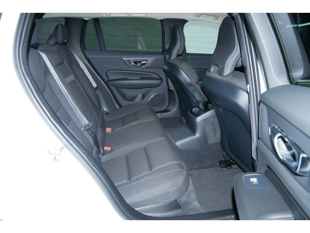 Volvo V60 2021