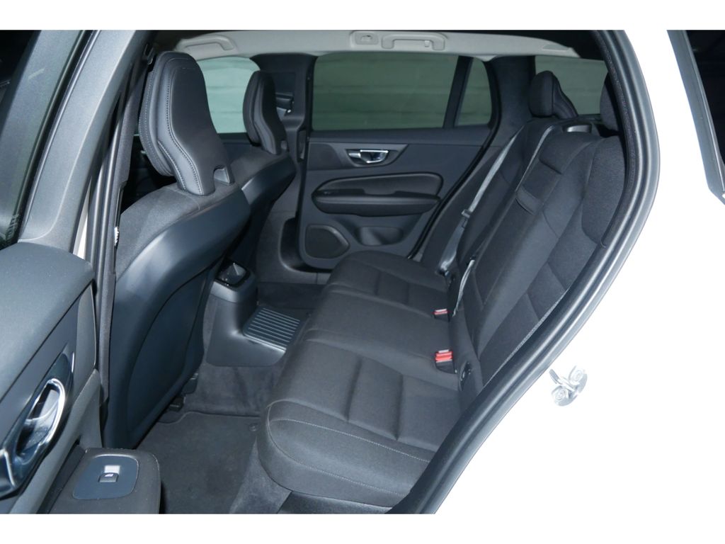 Volvo V60 2021