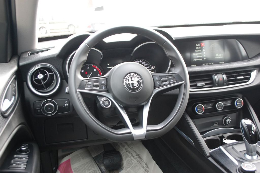 Alfa Romeo Stelvio 2019