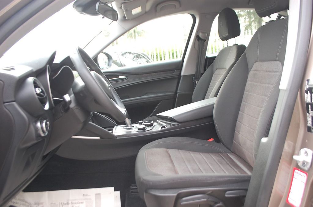 Alfa Romeo Stelvio 2019