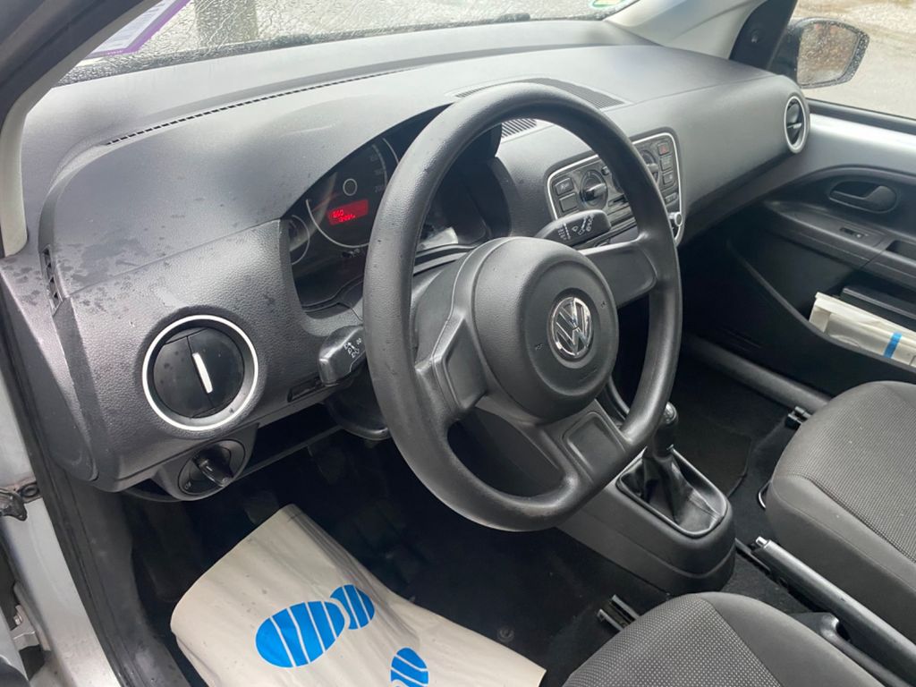 Volkswagen up! 2013