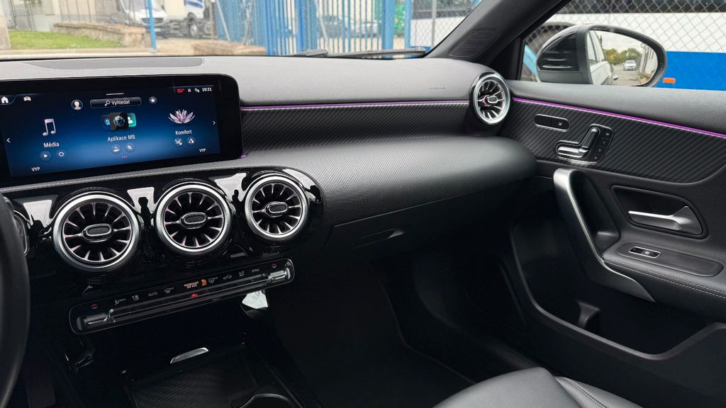 Mercedes-Benz A 200 2024