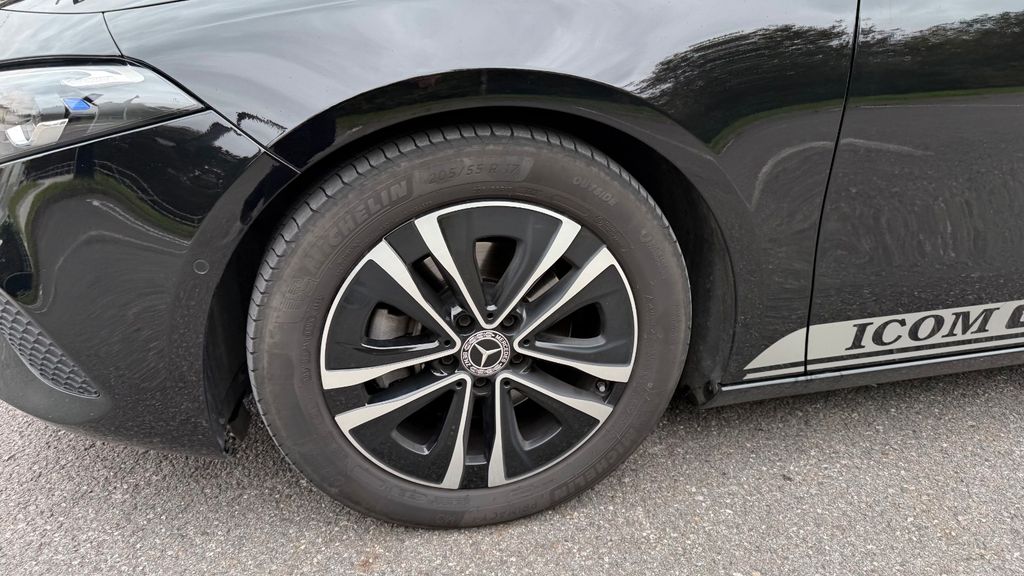 Mercedes-Benz A 200 2024