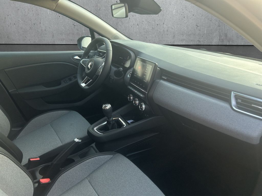 Mitsubishi Colt 2025