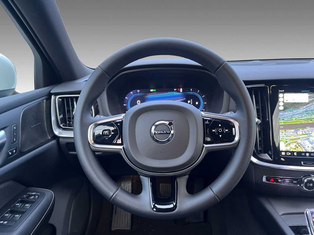 Volvo V60 2023