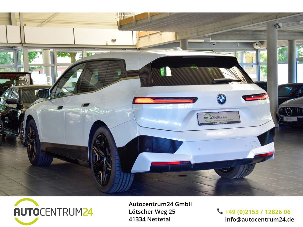 BMW iX 2022