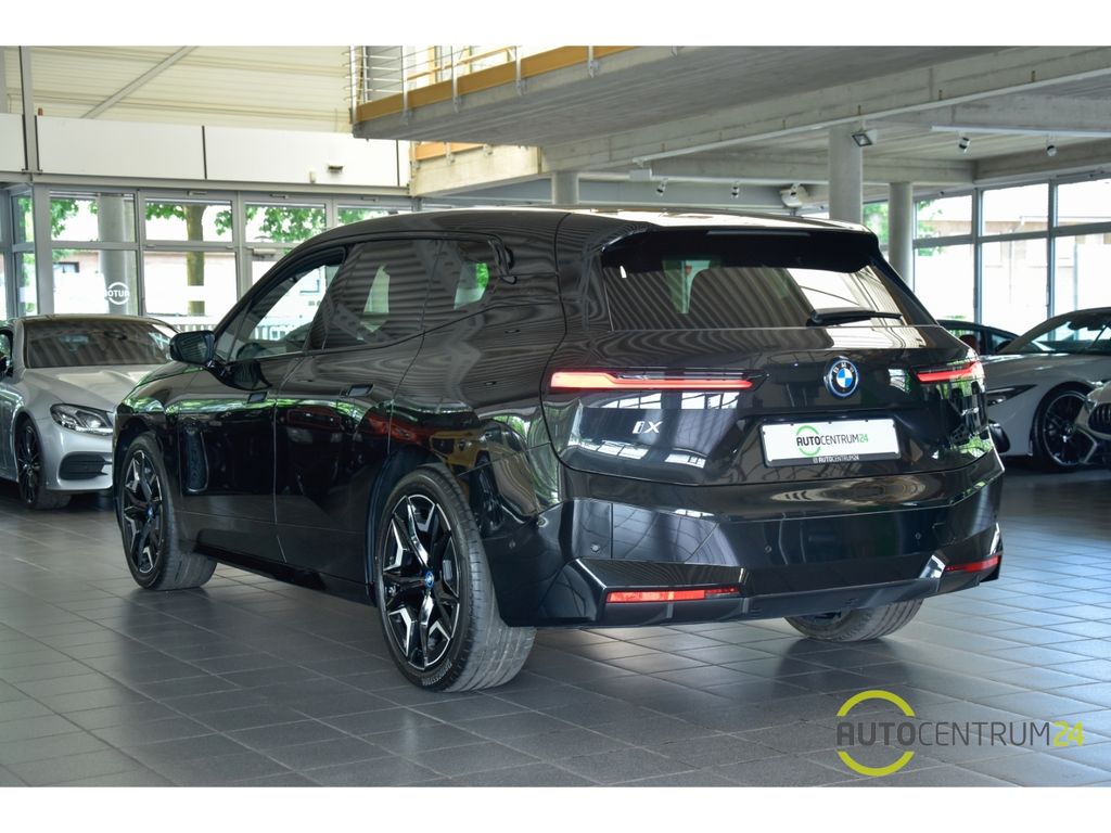 BMW iX 2022