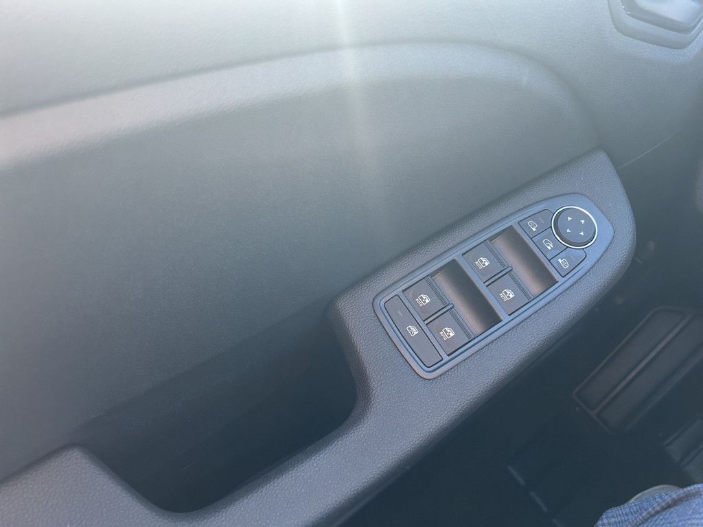 Mitsubishi Colt 2025