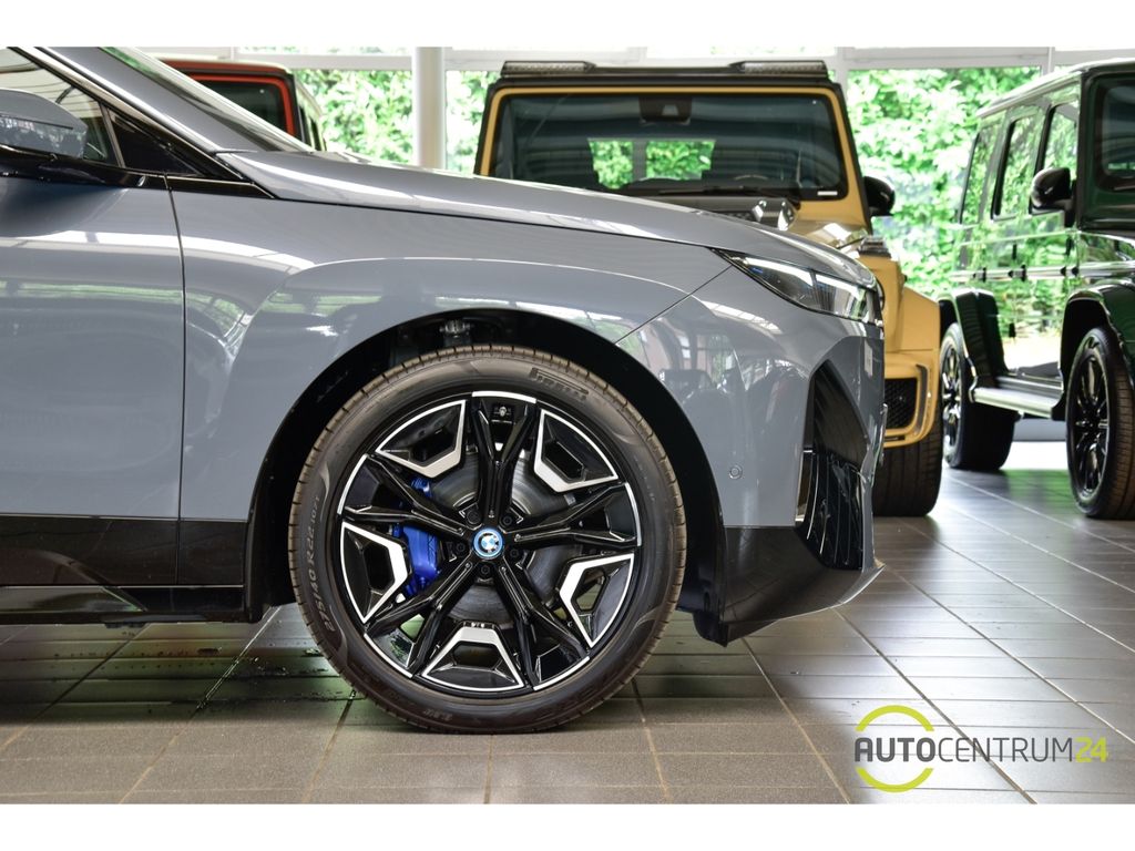 BMW iX 2022