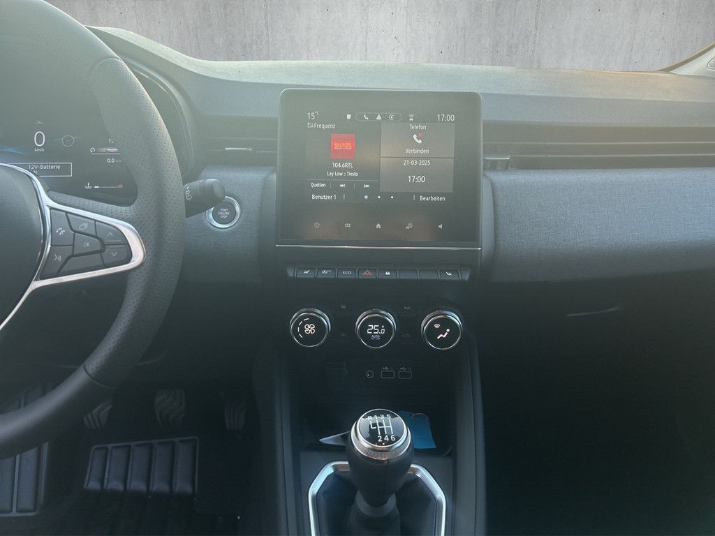 Mitsubishi Colt 2025