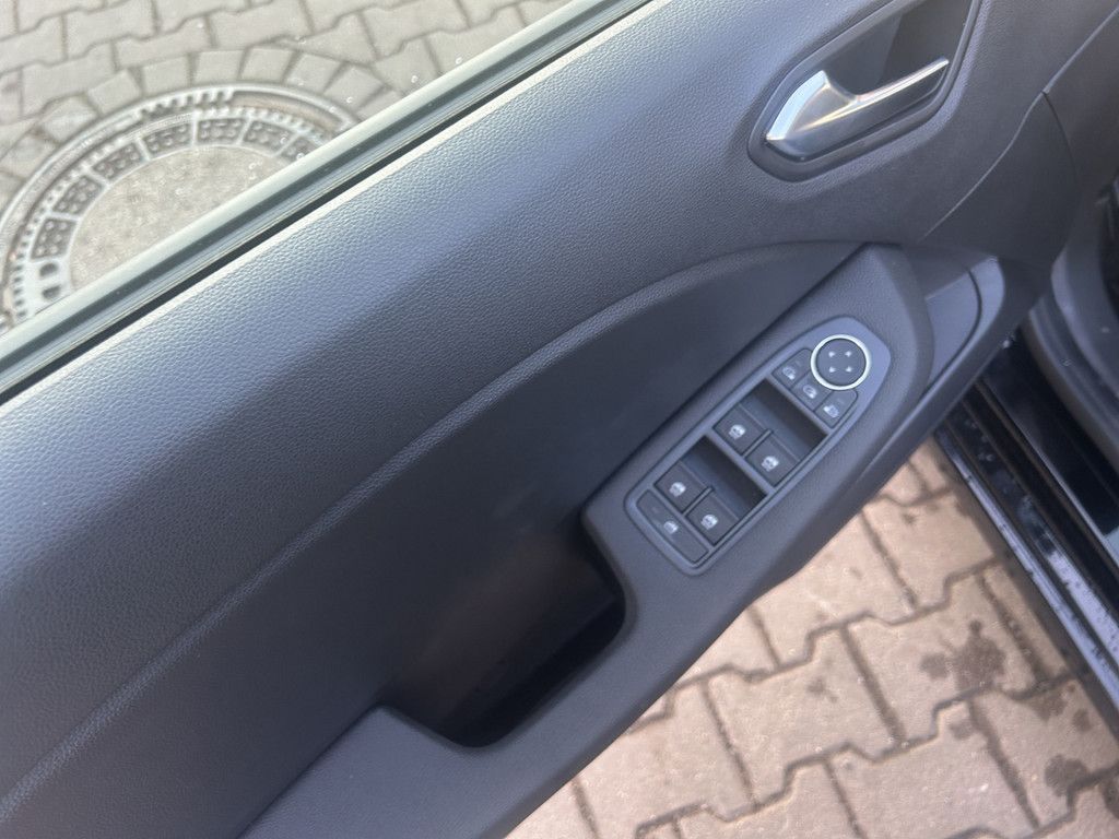 Mitsubishi Colt 2025