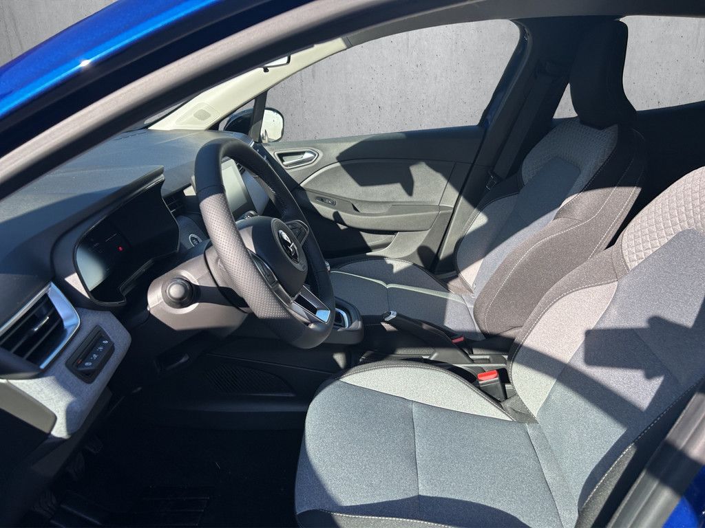Mitsubishi Colt 2025
